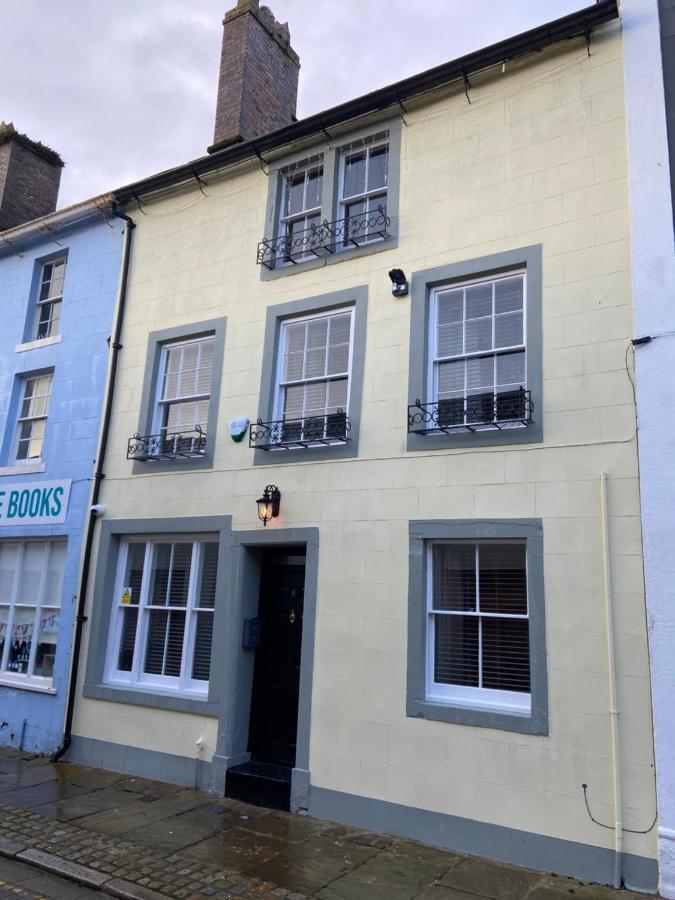 6 Church Street, Whitehaven - Perfect Deployment Location For Coast To Coast Cyclists & Hikers Exterior photo